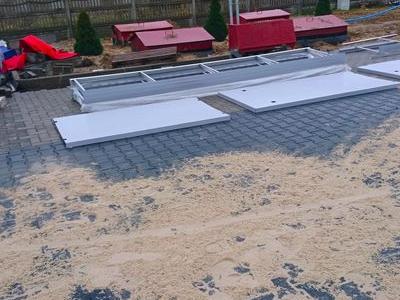 kostka brukowa, stacja benzynowa 1